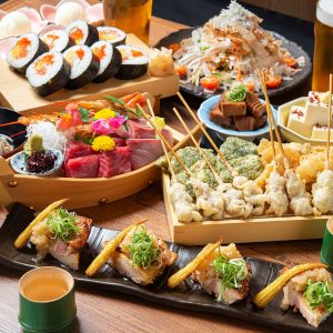 肉天ぷら、寿司、刺身などの和食とともに厳選地酒が楽しめる「酒と肉天ぷら 勝天-KYOTO GATTEN- 先斗町本店」で提供するコースのイメージ写真