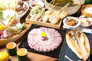 肉天ぷら、寿司、刺身などの和食とともに厳選地酒が楽しめる［酒と肉天ぷら 勝天-KYOTO GATTEN- 先斗町本店］で提供する料理のイメージ写真